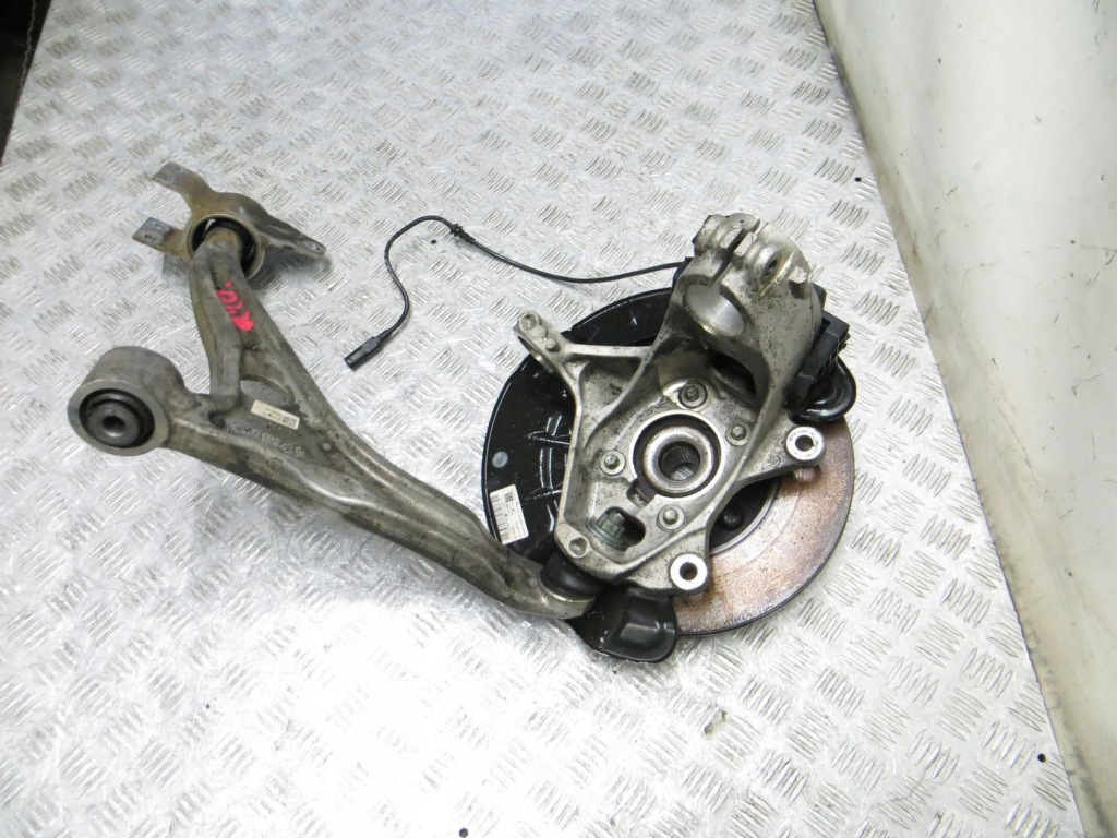 Mercedes w177 1.3b поворотний кулак ліва перед 17- Ціна