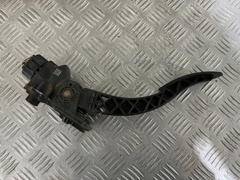 фото №1, Peugeot 4007 педаль газа europa mn101544