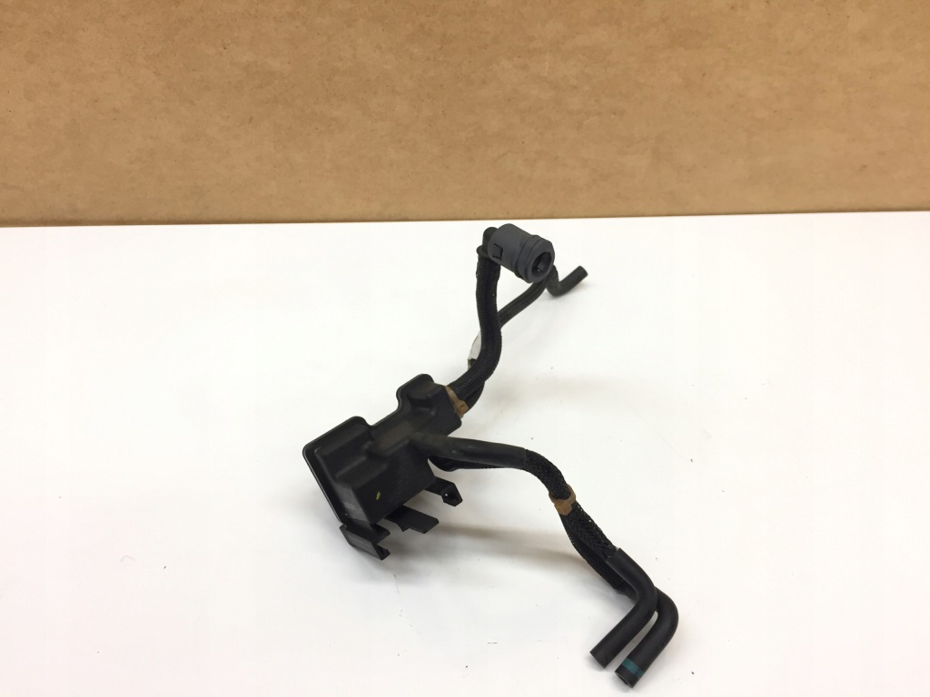 фото №1, Peugeot 308 ii 1.2thp бак вакууму