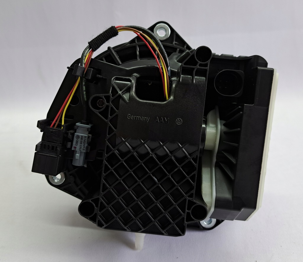 фото №4, Klamka/kamera заднего вида vw t-roc 2ga827469l