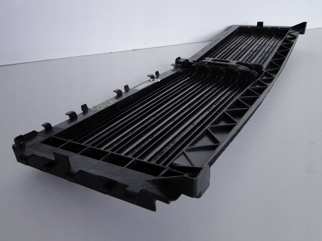 фото №8, Mercedes cla 118 w118 воздуховод воздуха жалюзи