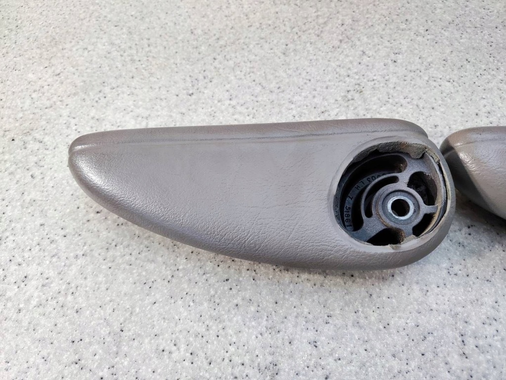 фото №5, Подлокотники сиденье lewego задняя заднего chrysler grand voyager 4 iv