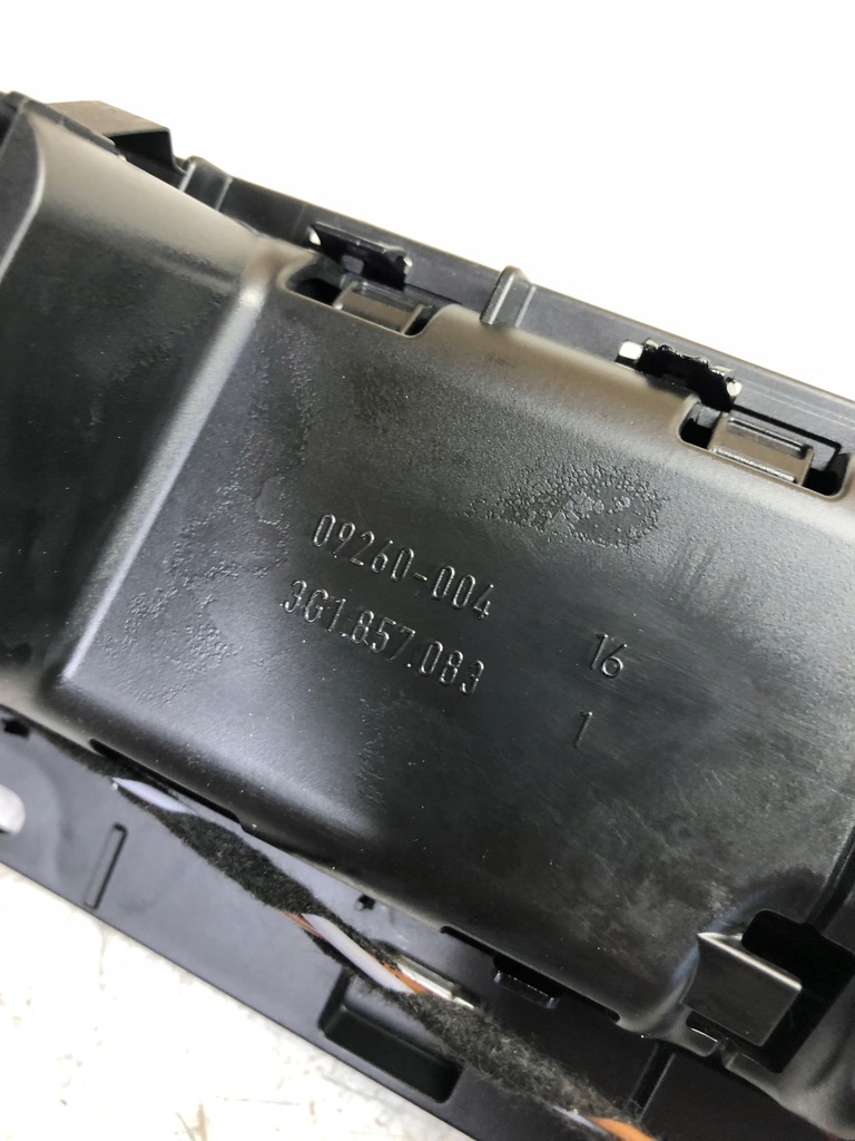 фото №6, Решітка обдув середня passat b8 3g1857083