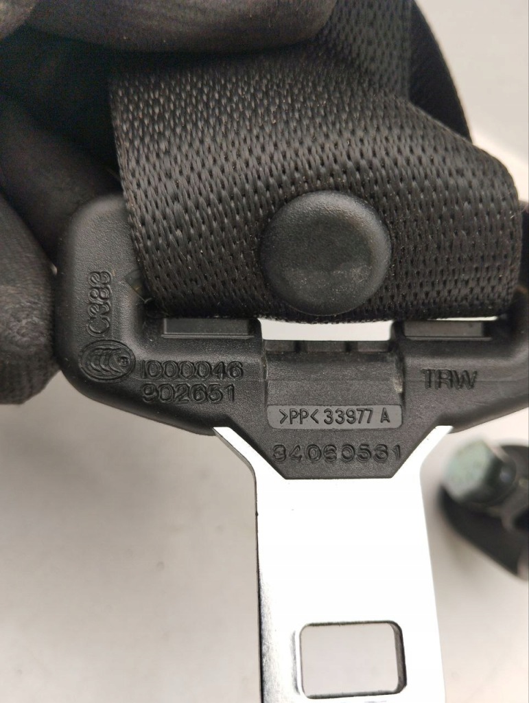 Ремень безопасности maserati quattroporte v 2010 с задний с левый 0403049 с Разборки