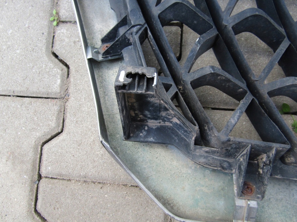 фото №11, Решётка радиатора решётка радиатора бампер перед mitsubishi pajero sport 98-2002