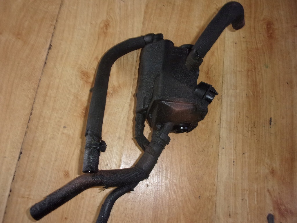 фото №1, Renault scenic iii вентиляція картера сепаратор 1.9 dci