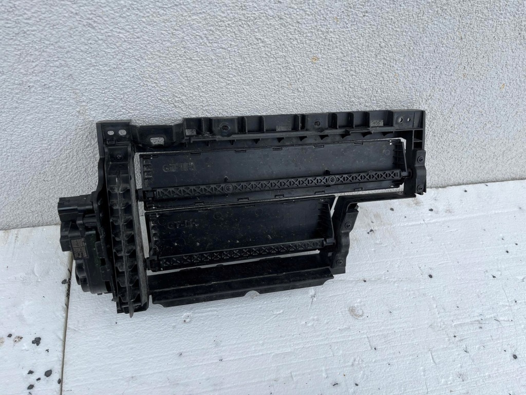 Шторка жалюзи воздуховод воздуха левая kia ev9 ev-9 86961-do500 Недорого