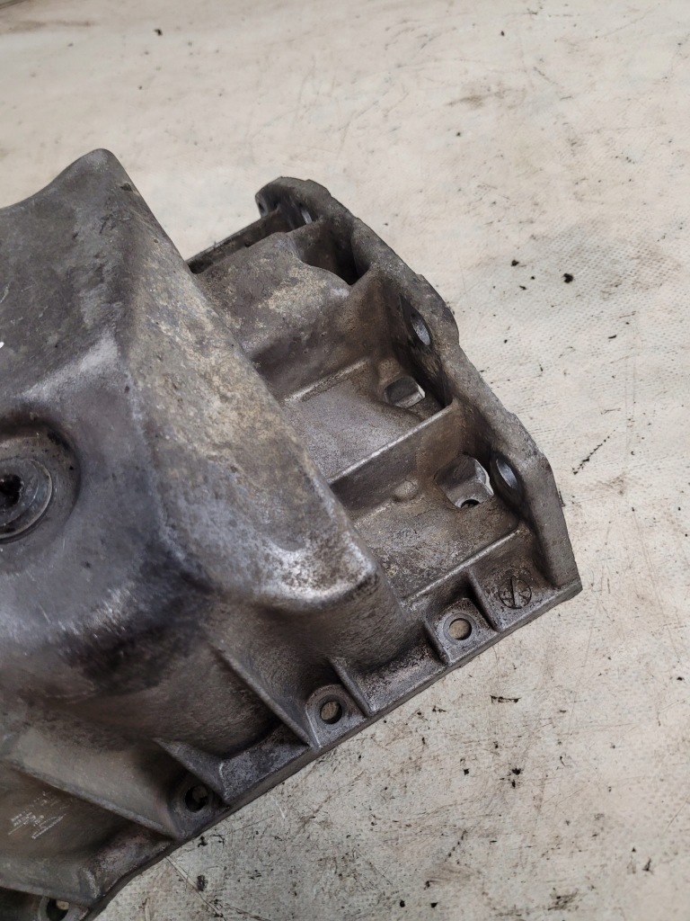 Поддон масляная оригинальный номер 7700111746 renault scenic 1 1.9dci Оригинал