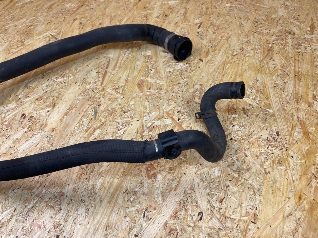 Патрубок труба шланг води bmw f39 f40 f45 f46 f48 f55 f56 f57 7645520 9367387 Ціна