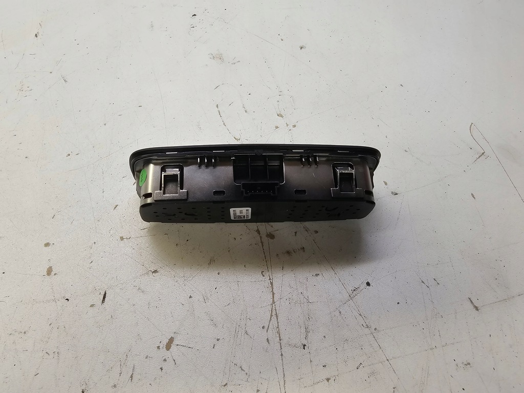 фото №5, Лампа стельовий audi q3 f3 83a a3 8v 8v0947111b 6ps