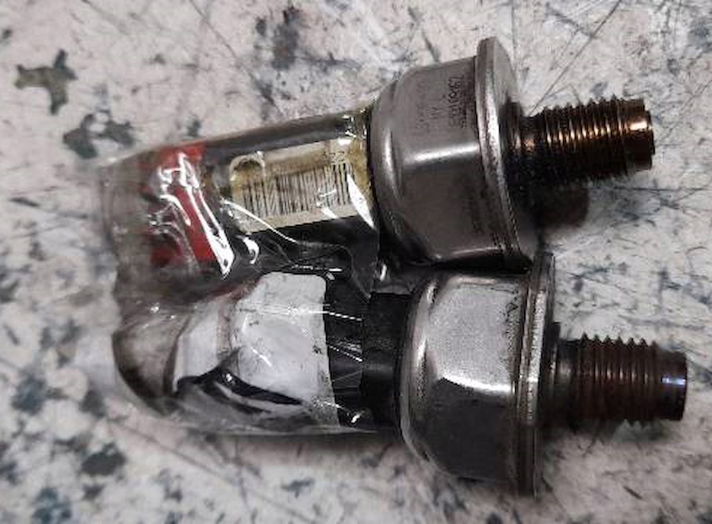 фото №1, Датчик тиску пального ford mondeo