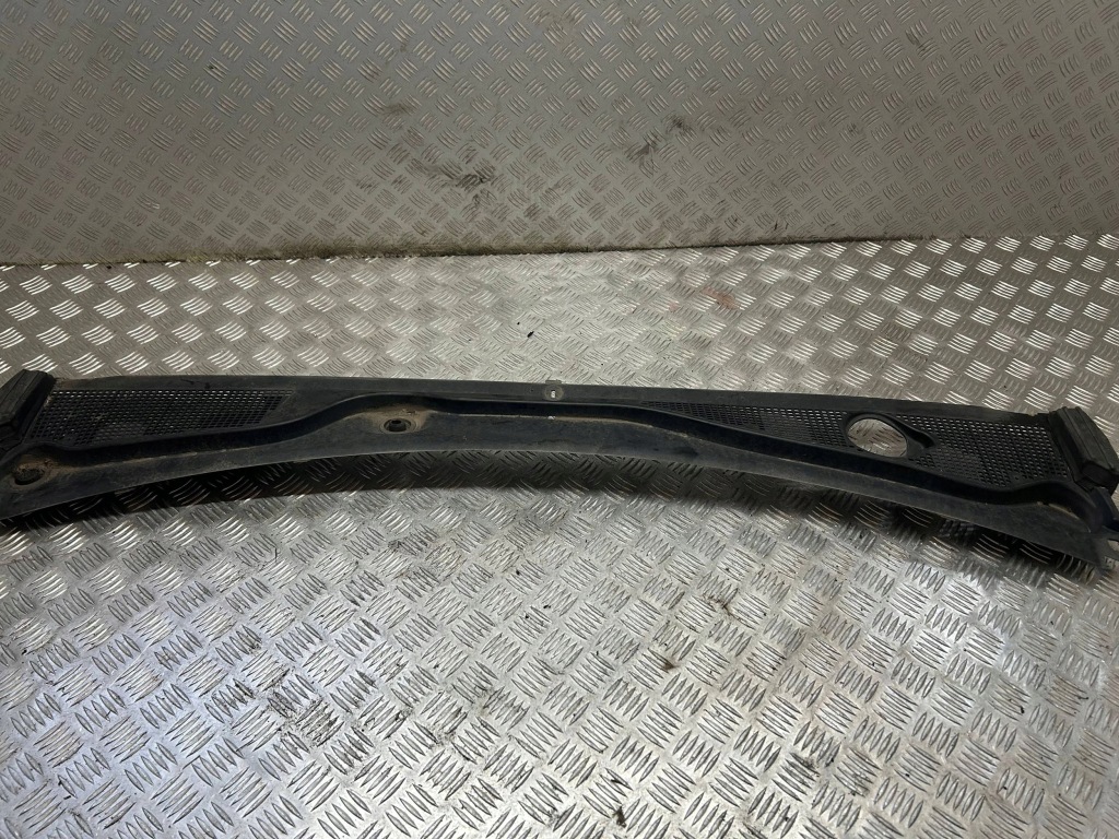 фото №1, Жабо пластиковый dacia lodgy 2012- 668119050r