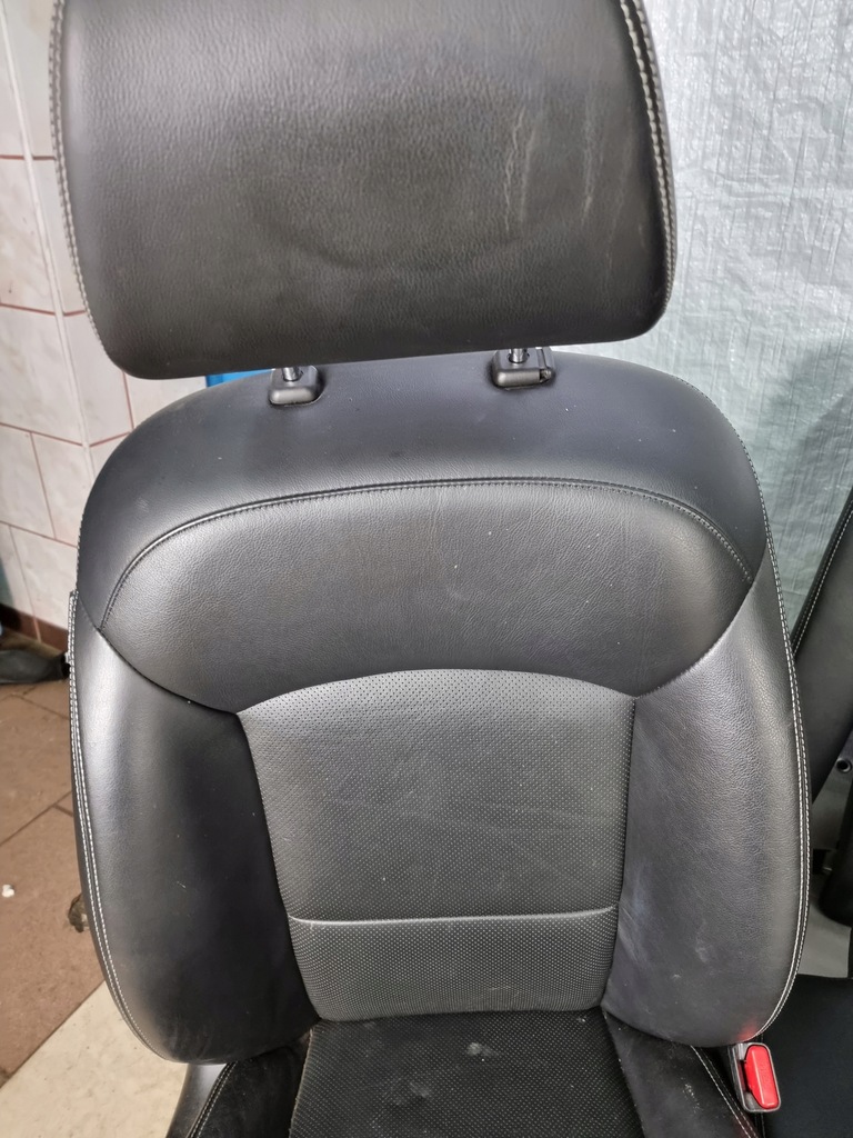 фото №8, Сидіння заднє сидіння салон suzuki kizashi шкіра