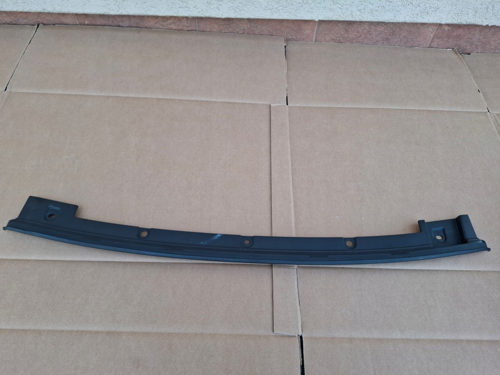 фото №1, Прокладка решітка решітка радіатора volvo v40 оригінал