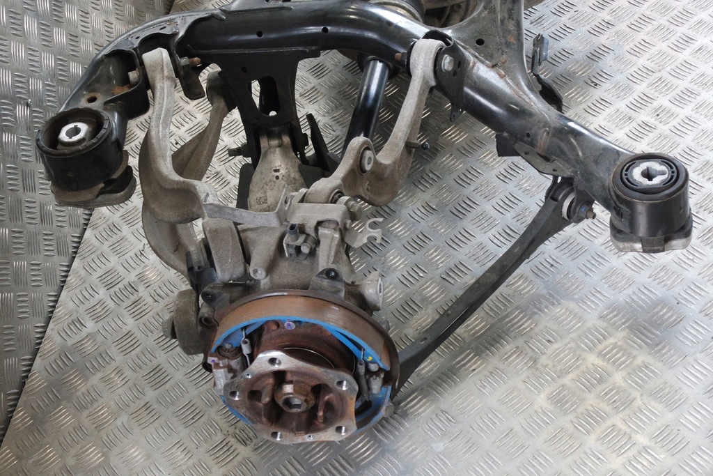 фото №7, Поворотные подвеска задняя porsche cayenne 9y turbo coupe zc73