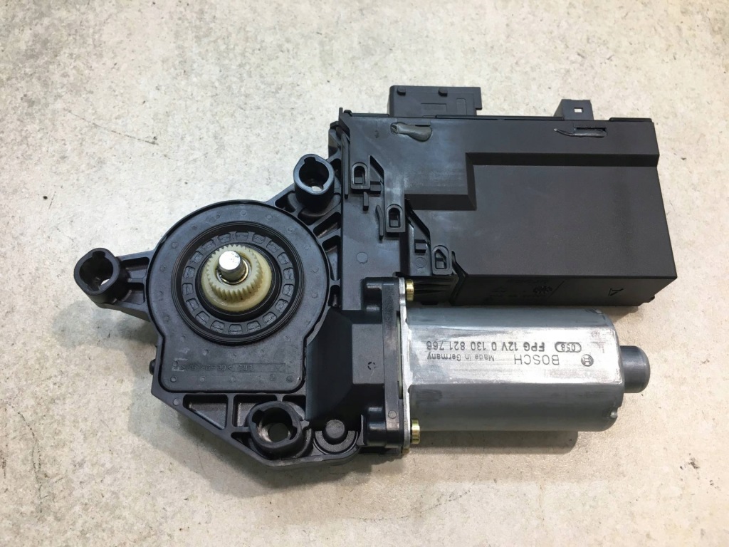 фото №6, Моторчик стекло правый перед 307 9634457480