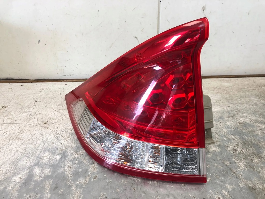 фото №1, Лампа led левый задняя honda insight ii 220-22874
