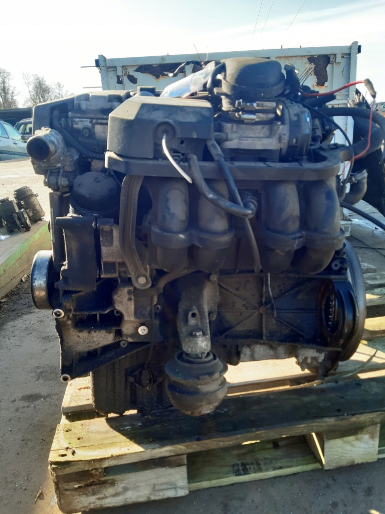 фото №8, Двигатель r1110112401 mercedes-benz c180 s202