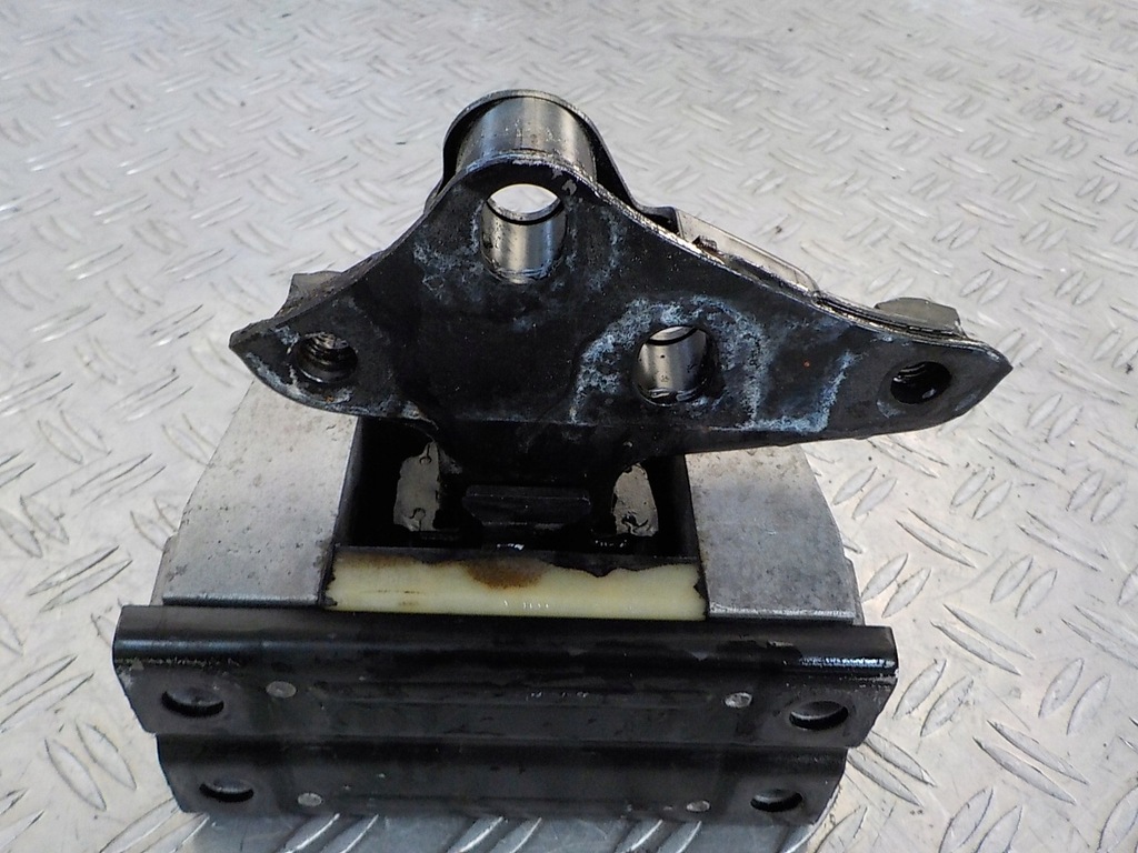 фото №5, Transit custom 2.2 кронштейн подушка двигуна