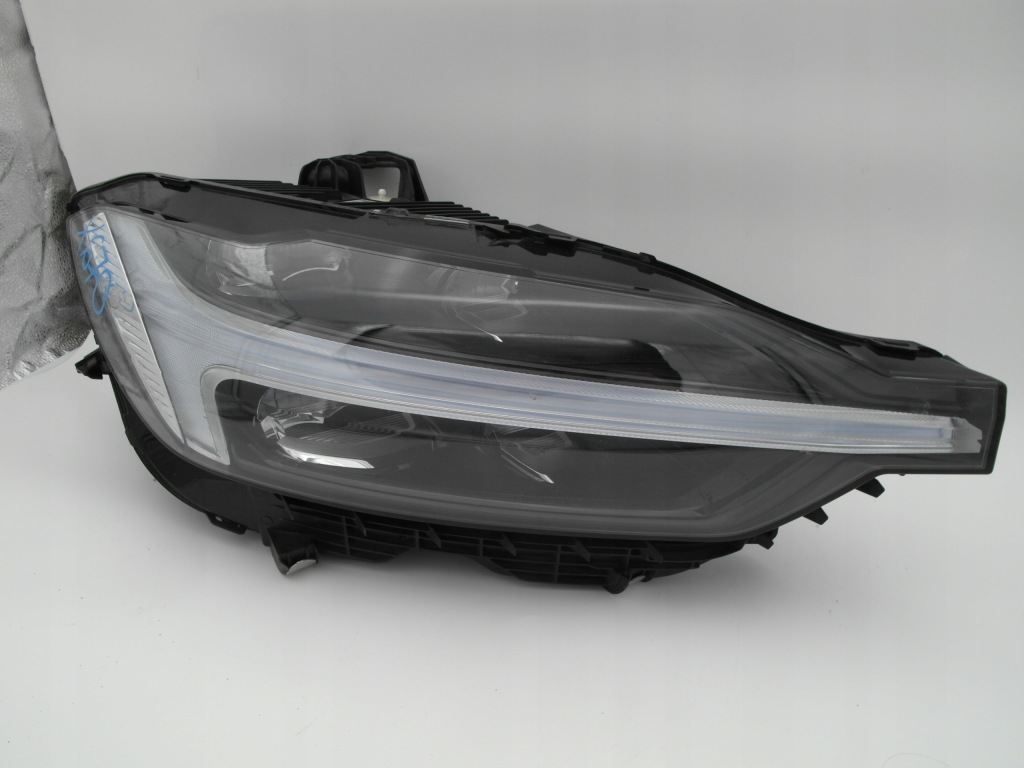 фото №1, Volvo xc60 ii lift idealna лампа передняя правая 32396576 nr72