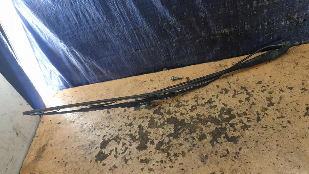 фото №1, Toyota aygo i рычаг дворники перед