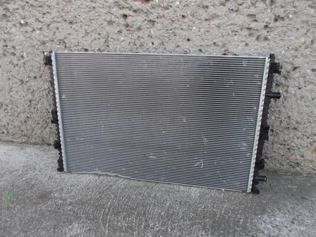 Audi q5 80a радиатор воды 80a145804k в Украине