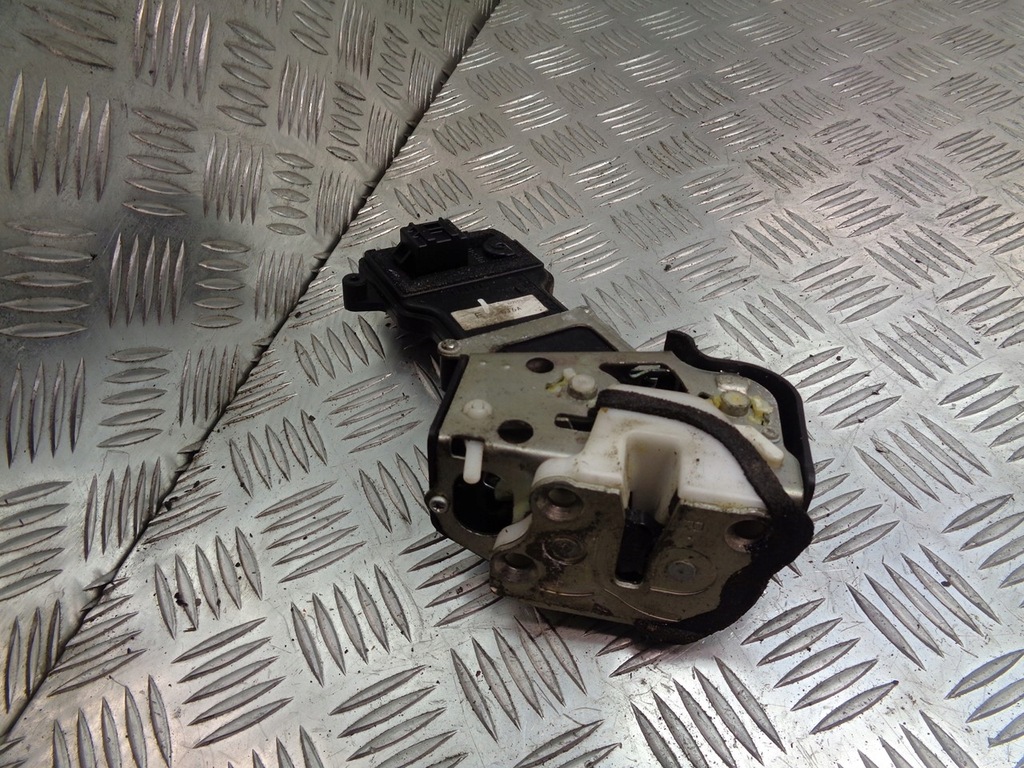 фото №1, Замок дверь правый задняя mazda 6 gg