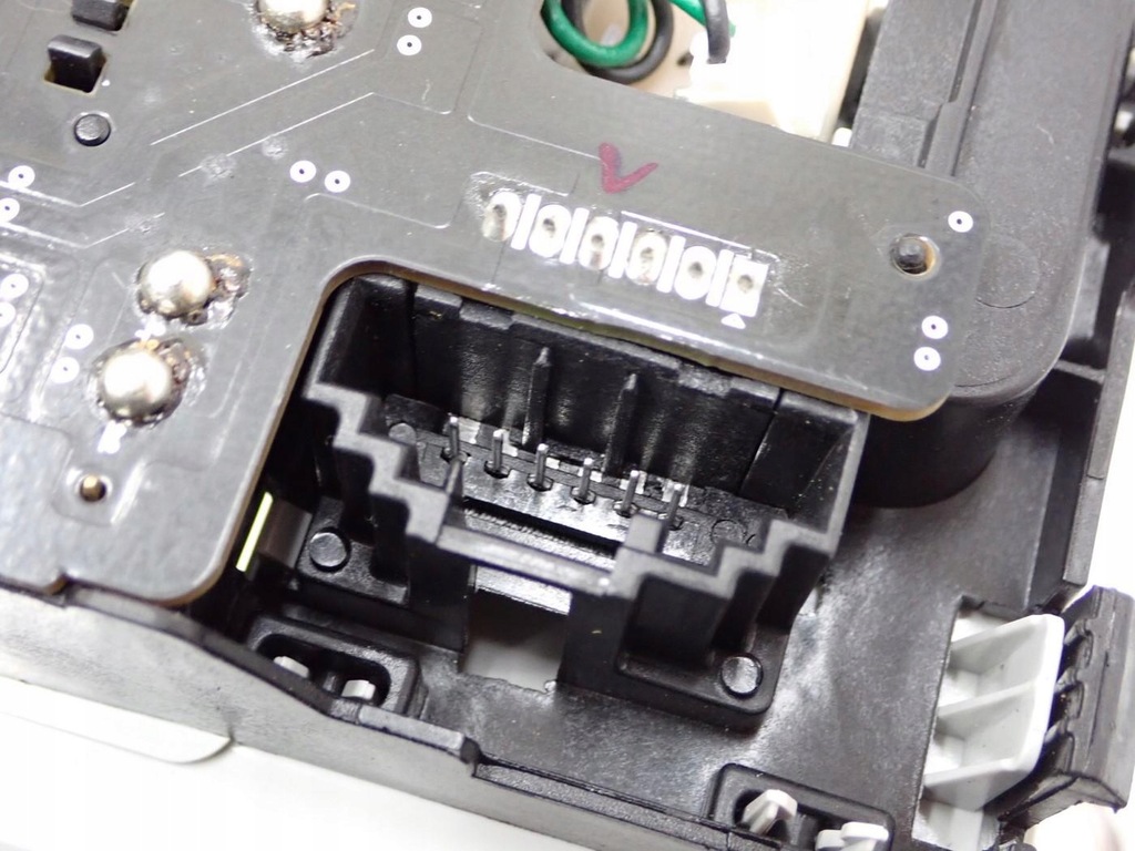 фото №7, Лампа салона кабины оригинал 3b0035711b seat ibiza v 6f fr 19r