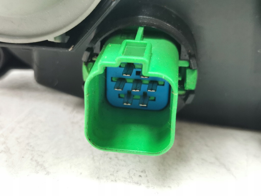 фото №9, Лампа левый перед ford fiesta v 2001-2008 nowa oryg ys6113006ec / 1127897