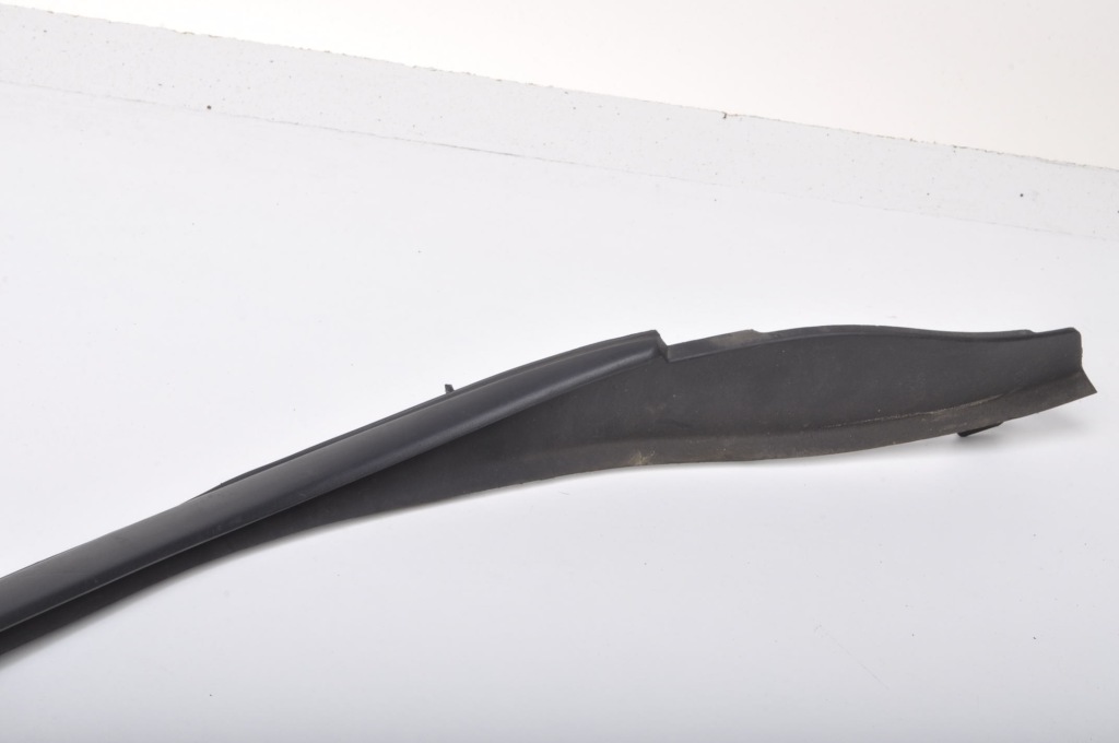 фото №7, Volvo xc60 ii молдинг скло передньої лобове ліва 32216112