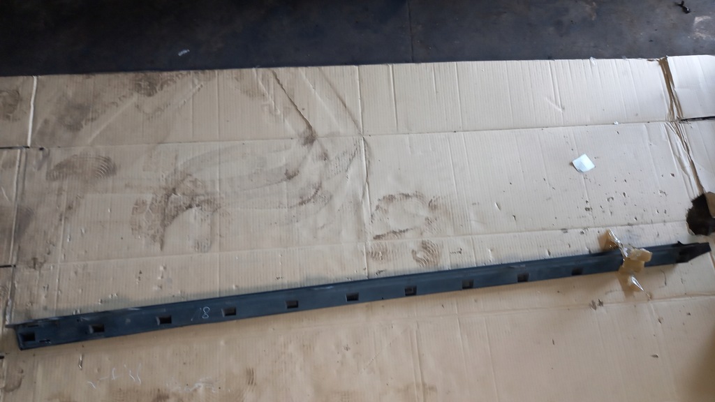 фото №7, Молдинг поріг ліва 30618432 volvo s40 v40 00-04r