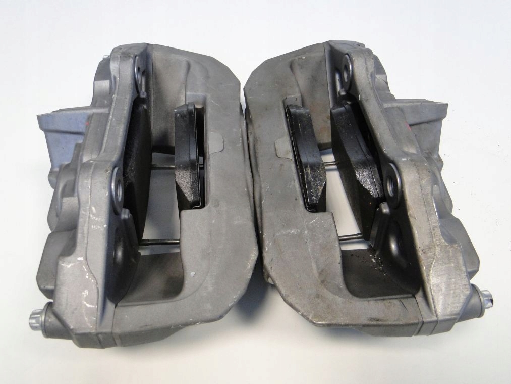 фото №8, Mercedes e klasa w213 суппорты с колодки