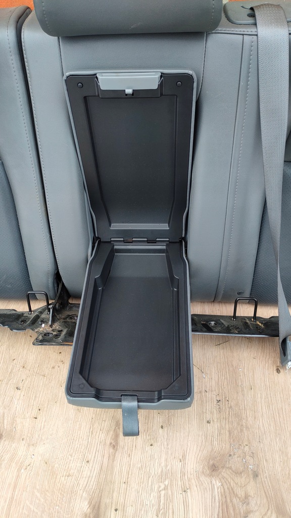 фото №8, Jeep grand cherokee wk спинка заднее сиденье серая задняя