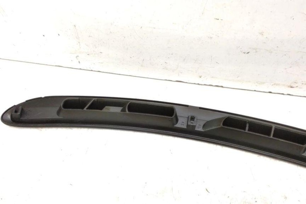 фото №9, Впуск воздуха консоли alfa romeo gt 937_ 225754 1.9l дизель 110kw 2005