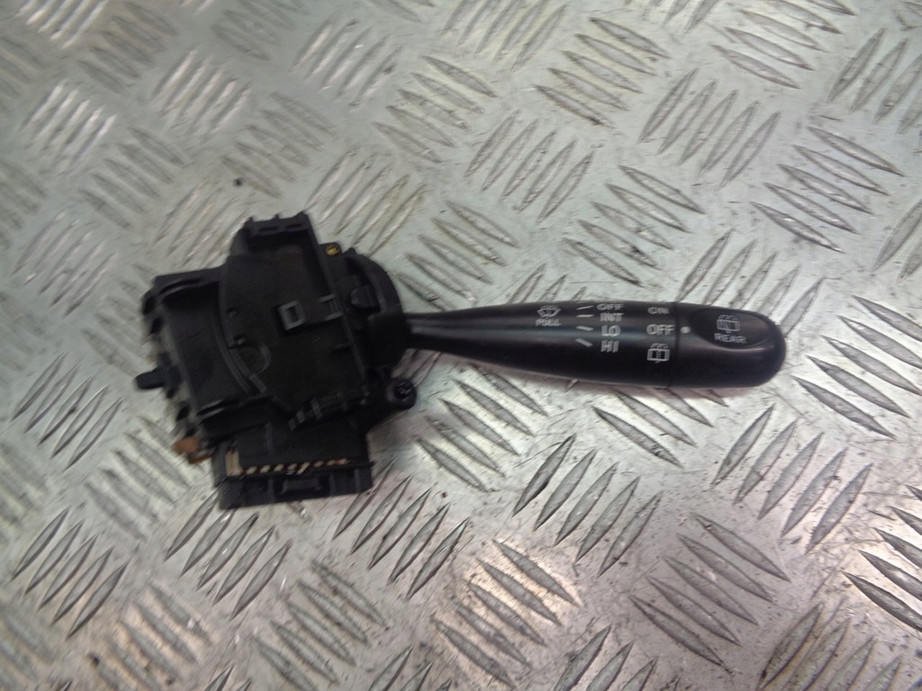 фото №1, Переключатель дворник toyota yaris i