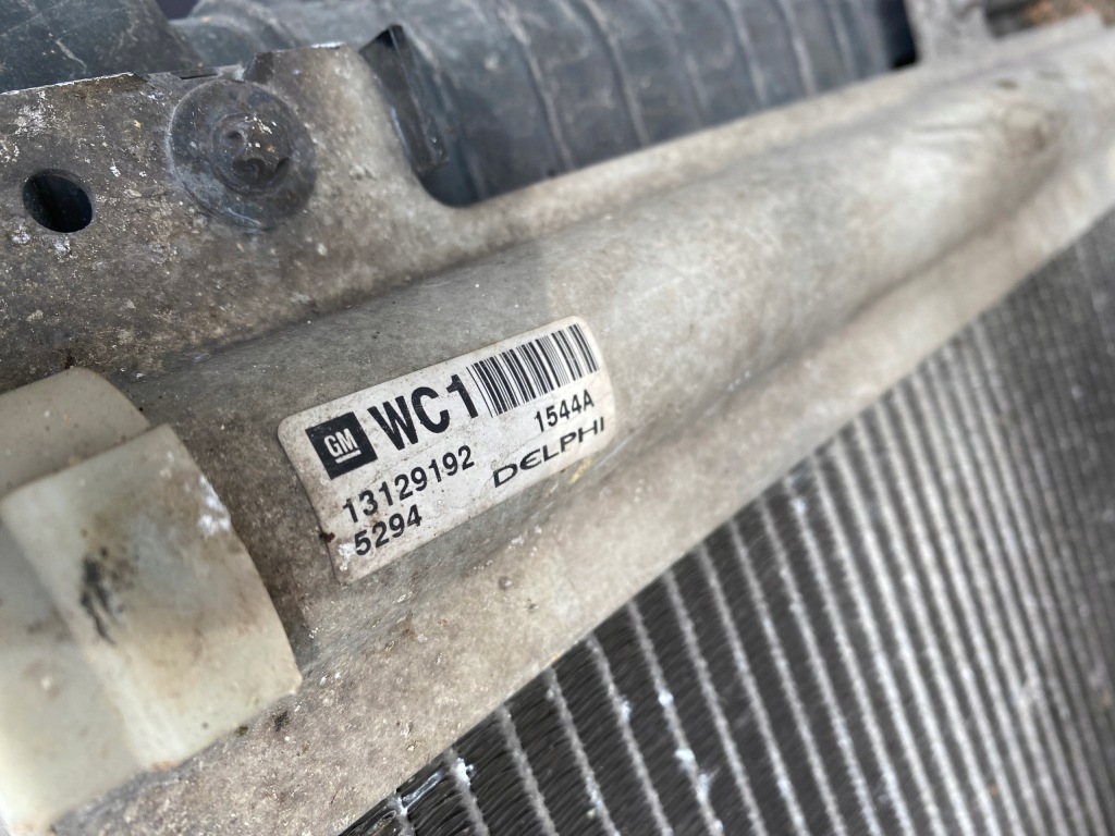 Astra h 1.4 16v радиатор воды вентилятор в Украине