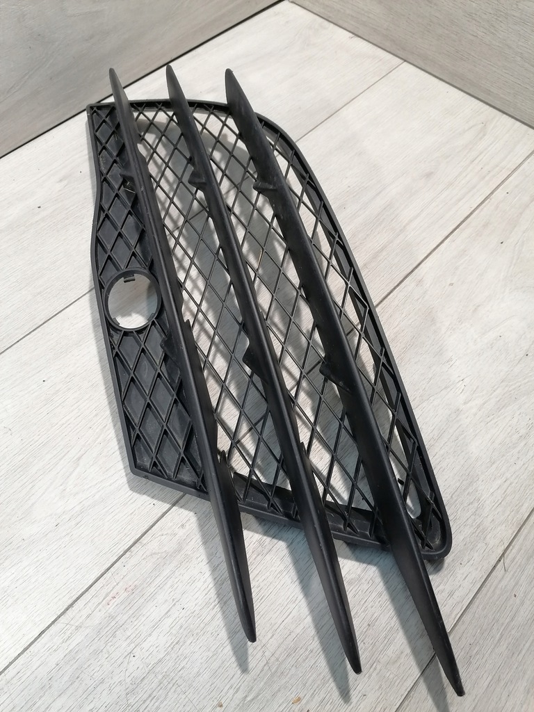 фото №5, Audi r8 решётка бампер левый перед 420807681