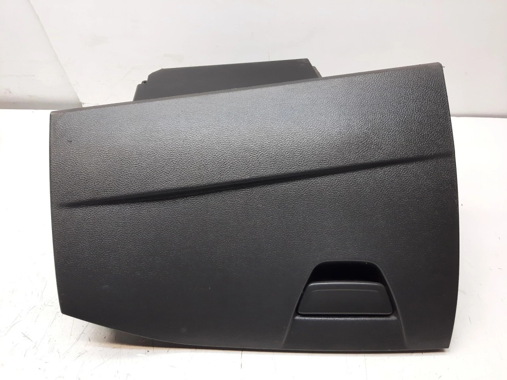 Купити Ford focus iii бардачок пасажира bm51a-06044-ahw