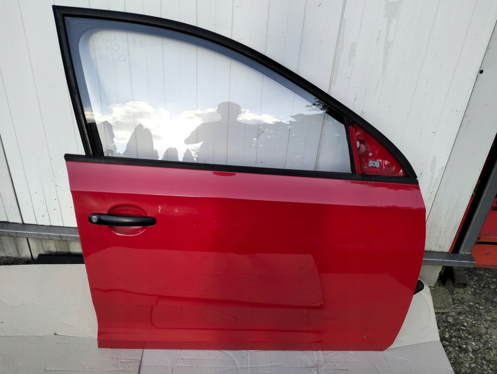 фото №1, Skoda rapid двері перед праве lf3k sedan