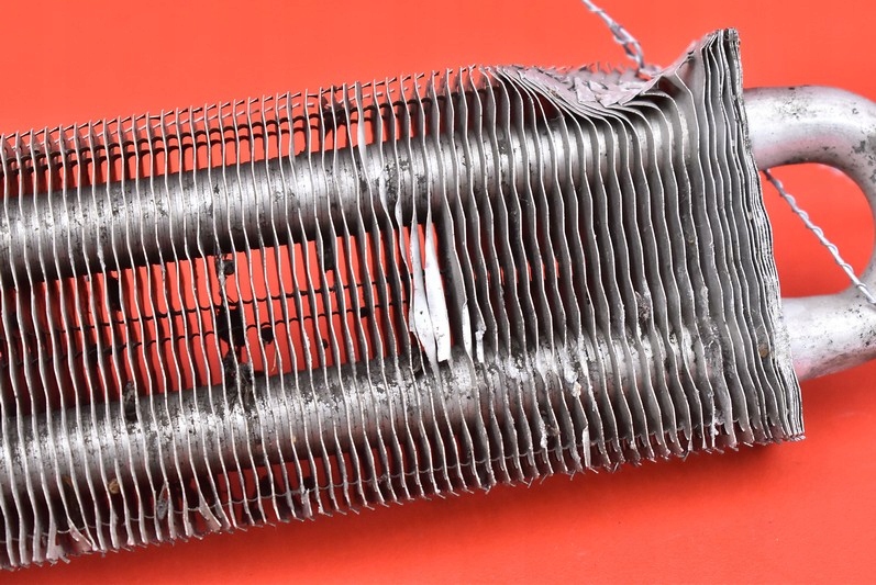 фото №5, Радиатор масла усилителя 7800369-01 bmw e60 e61 2.0 d 163 km 03-07