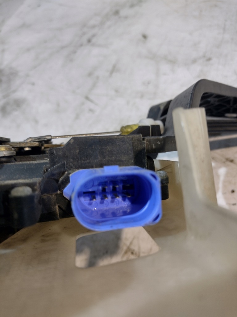 фото №10, Замок дверь левый задняя porsche cayenne i 7l0839015