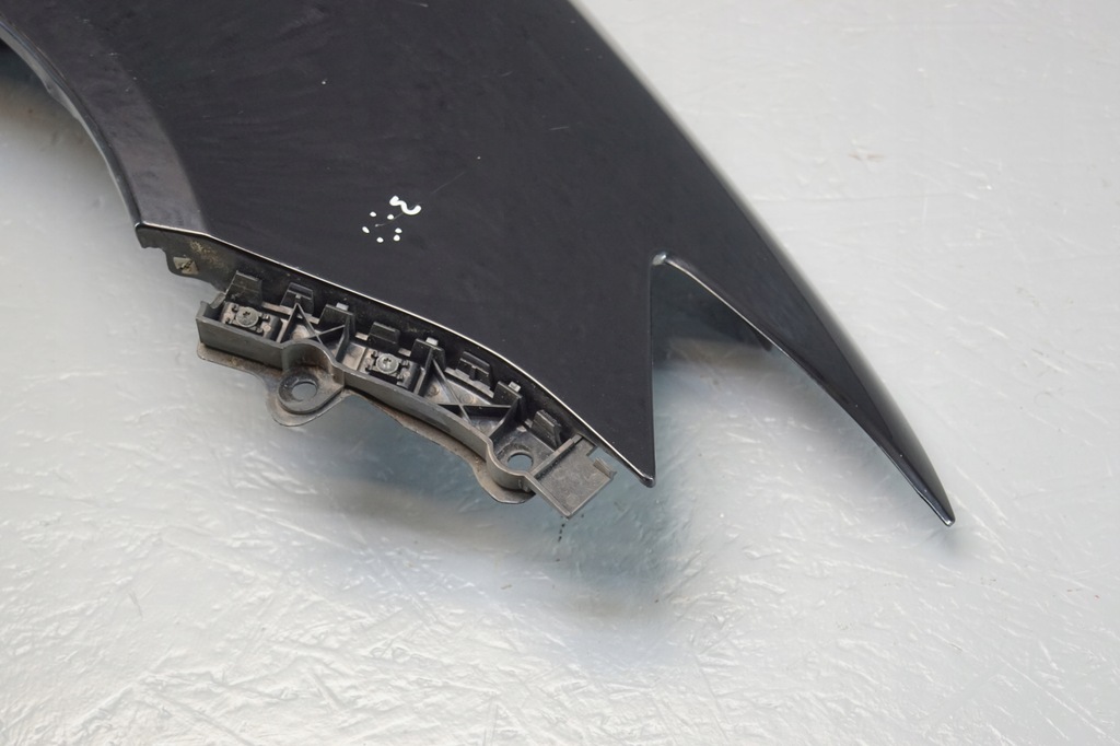 фото №10, Крыло правый перед mitsubishi colt vi lift 5d