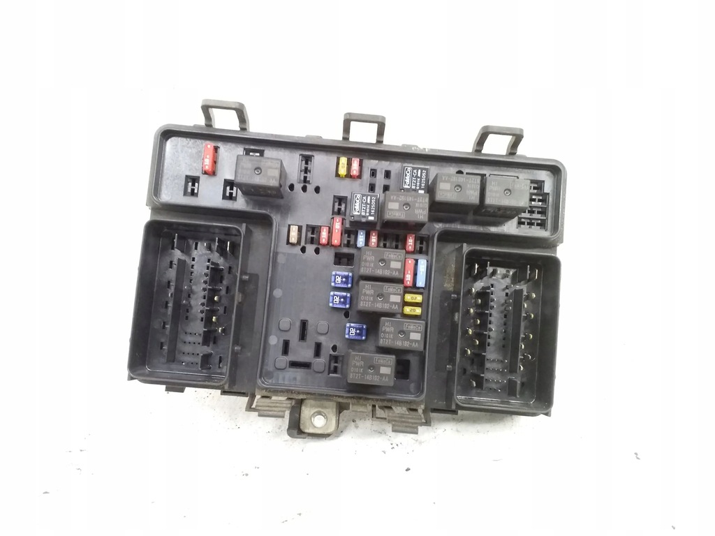 фото №1, Ford fusion ii 2016 рамка / модуль предохранителей