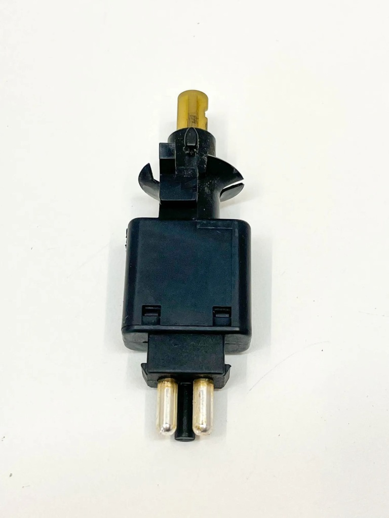 Купити Датчик педалі гальма mercedes-benz sl r129 a0005457709 33014838 5.0l