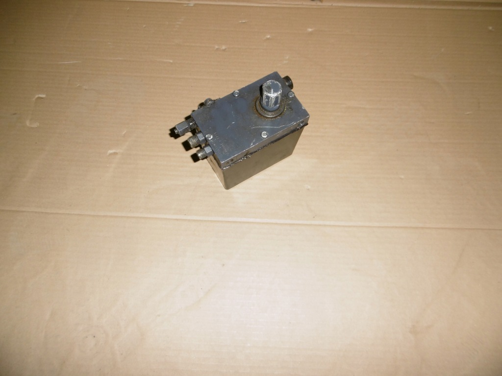 фото №1, Помпа підйому кабіни scania r