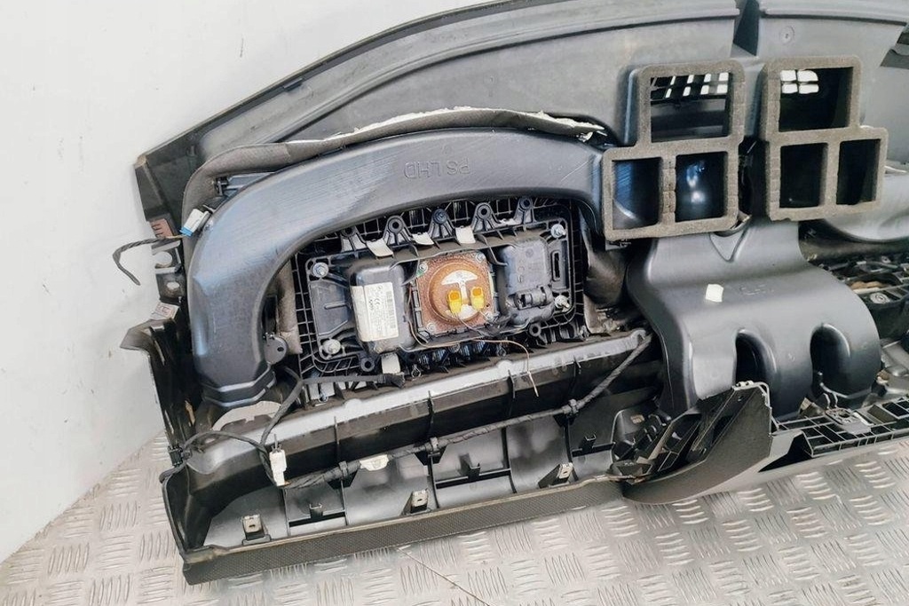 фото №12, Панель приладів приладова, панель приладів mercedes-benz a1778602601 1.95l дизель 2019