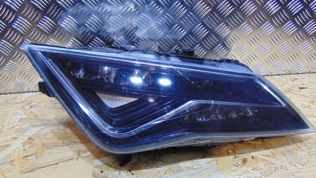 фото №1, Лампа перед права seat leon iii 3 lift full led