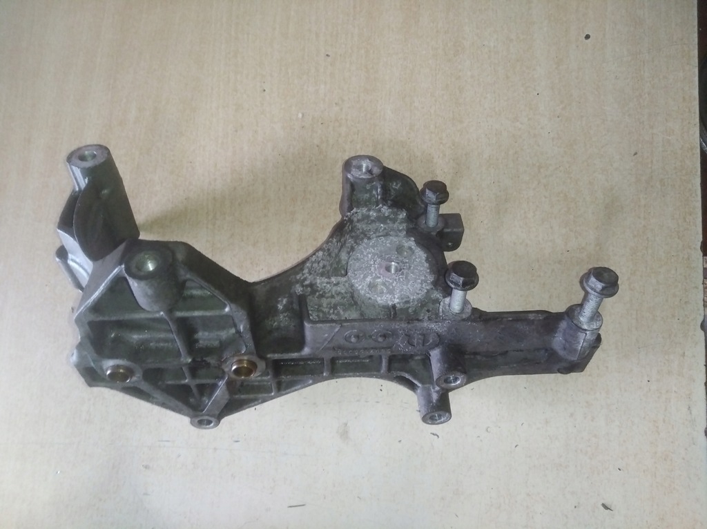 фото №1, Iveco daily iv 2.3 euro 6 кронштейн генератора