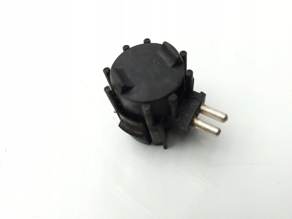 фото №5, Mercedes-benz s w126 1986 датчик