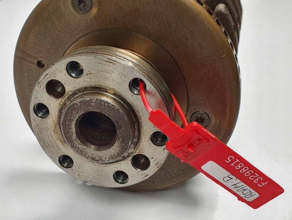 Купить Wał коленчатый opel adam 1.2 16v 55561516 b12xel